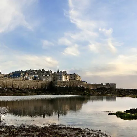 Mercure Malo Balmoral Hotel 4*